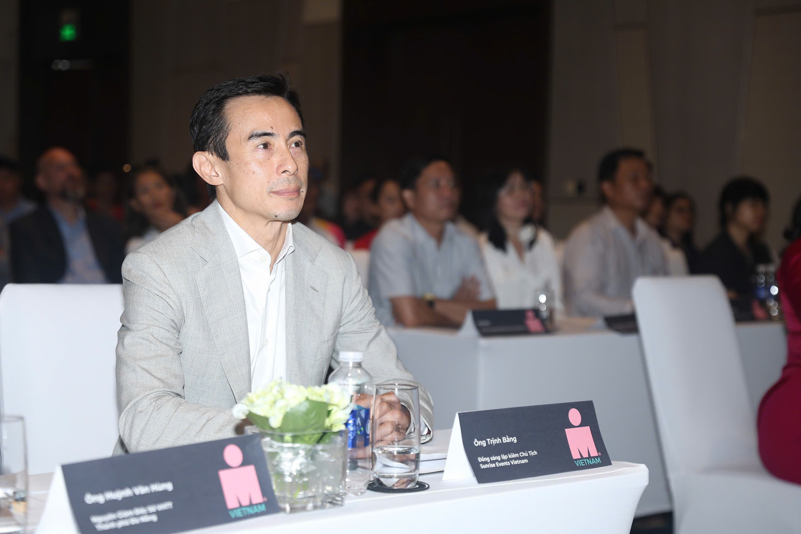 ong-trinh-bang-dong-sang-lap-kiem-chu-tich-sunrise-events-vietnam-1758618611.jpg