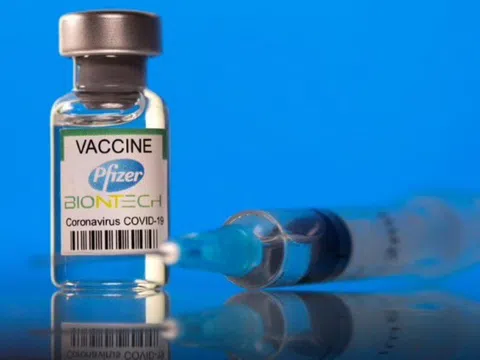 Pfizer và BioNTech bước đầu giành chiến thắng trong vụ kiện bản quyền vaccine COVID-19