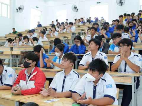 Nữ giới trong STEM - Sáng tạo không kém