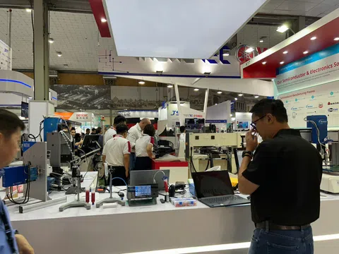 Triển lãm Điện tử Quốc tế - NEPCON Việt Nam 2024 lần thứ 17 đã chính thức khai mạc tại Hà Nội