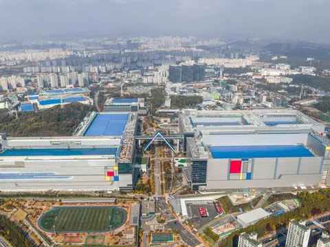 Có đúng chip càng nhỏ sẽ càng cao cấp?