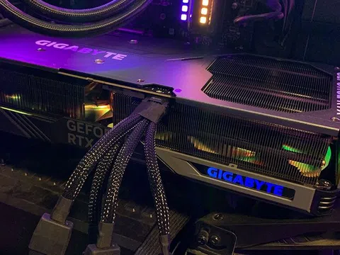 Đầu nối 16 chân trên GeForce RTX 4090 gây tranh cãi